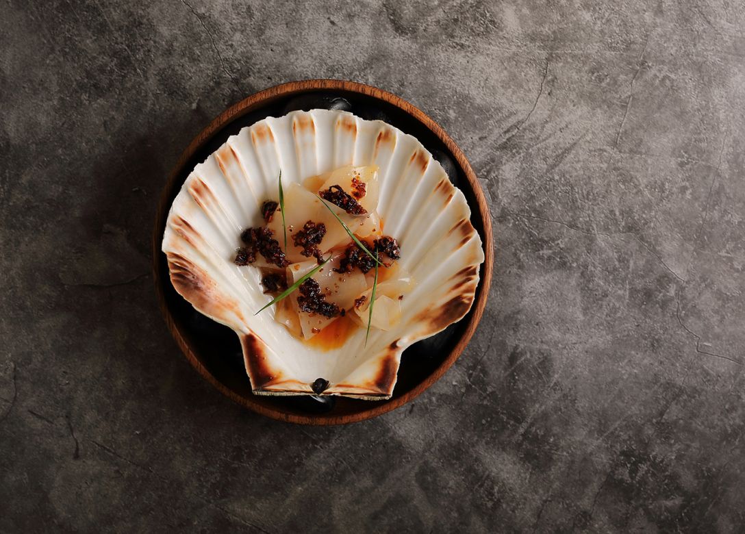 QĪN Restaurant & Bar - Credit Card Restaurant Offers